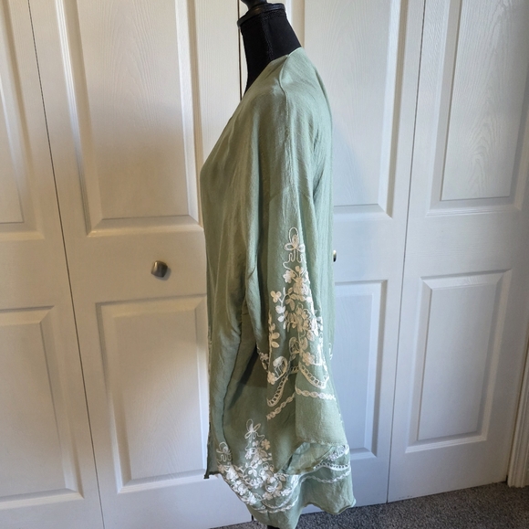 Sage Green Kimono - Picture 4 of 4